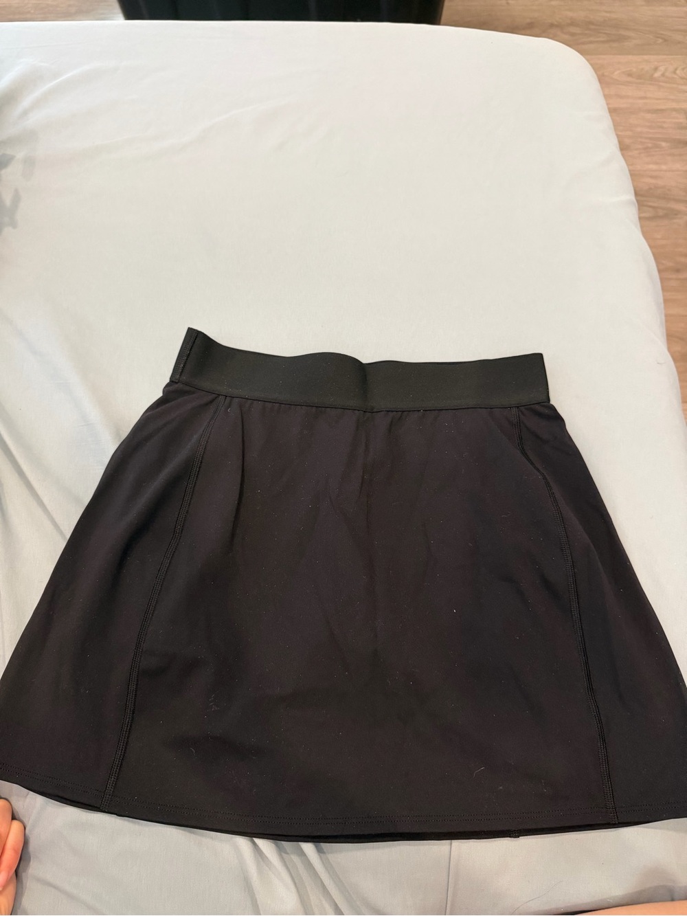tna Black A-Line Active Skirt with Elastic Waistband